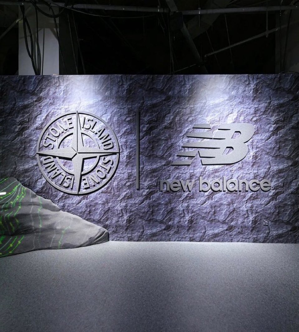 🚨New Balance x Stone Island, une nouvelle collaboration devrait arriver le mois prochain ! 👀