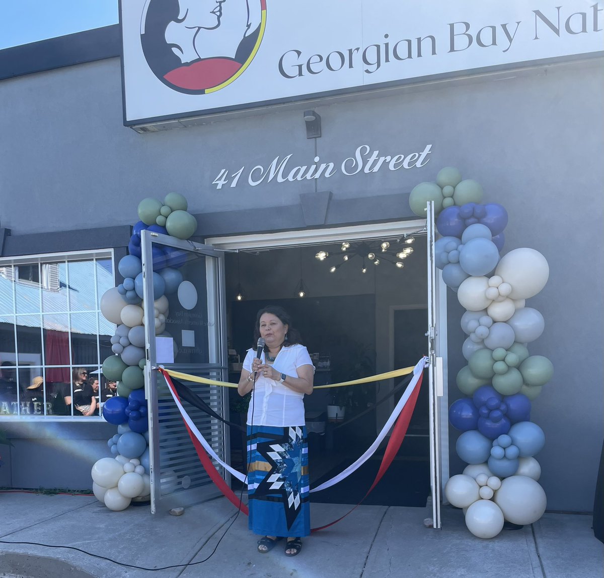 JillDunlop1's tweet photo. 🎉 Congratulations to the Georgian Bay Native Women's Association on todays grand opening of your new space! 🎉

This new facility provides a dedicated environment where women and families can access vital resources, support, and cultural programs. 
  #CommunitySupports https://t.co/NDpn3A16It