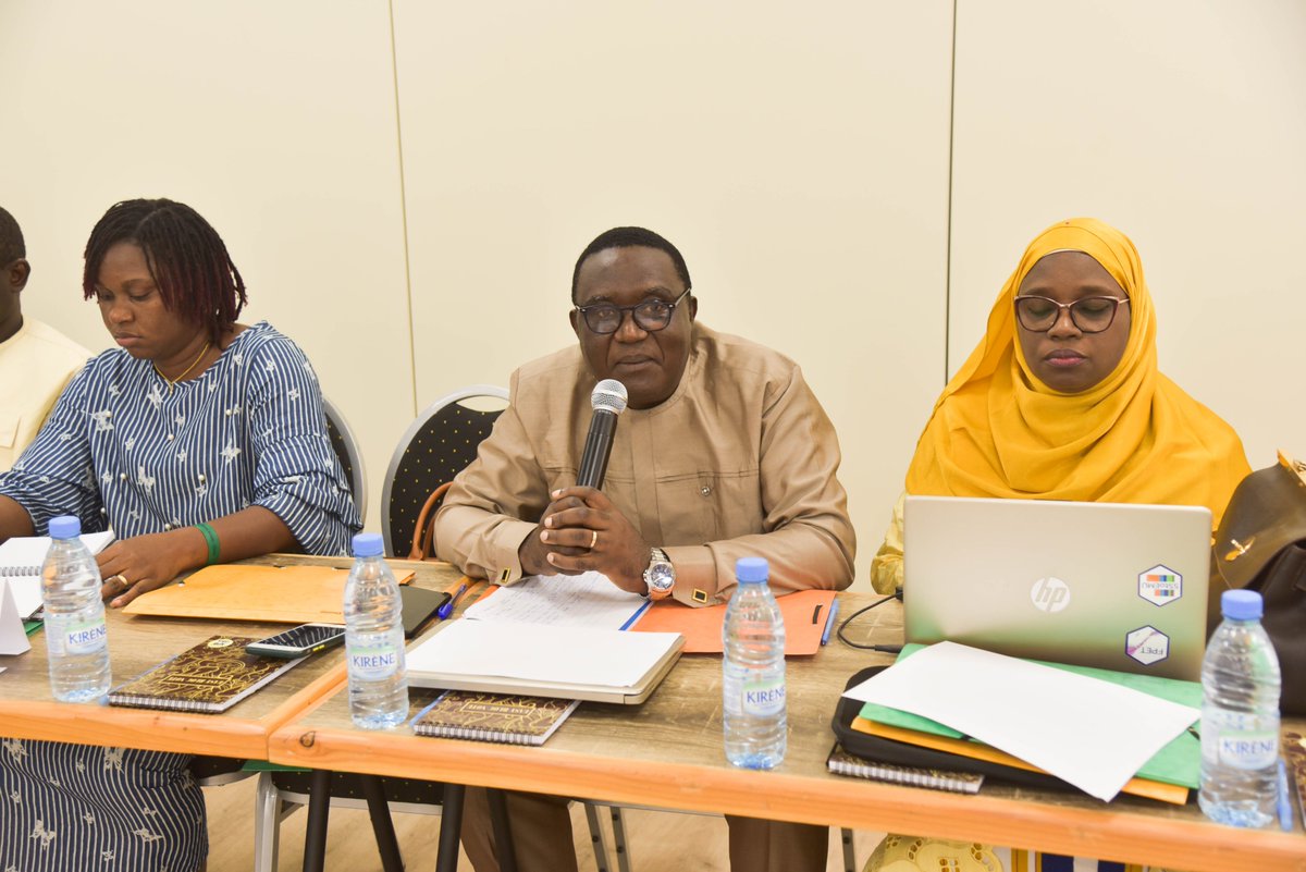 UNFPASenegal's tweet photo. Atelier de formation sur le Dispositif Minimum d'Urgence en Santé de la Reproduction (DMU/SR) sous le lead de la @DSMESENEGAL. 43 participants renforcent leurs compétences pour gérer les  interventions en santé de la reproduction et VBG en situation  d'urgence. https://t.co/PEYiiiKHg8