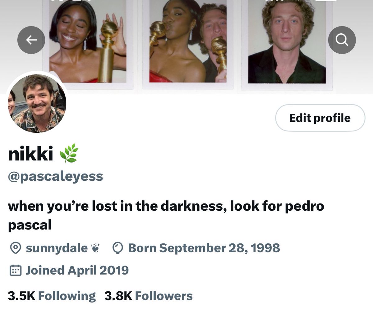🚨DEVOLVERAM MINHA @PASCALEYESS
gente 8 meses atrás minha conta foi suspensa ai numa quarta qualquer o tt decidiu me devolver 😭😭 então quem não me segue lá se puder e quiser me seguir pq eu vou parar de usar essa conta É ISSO TO MT FELIZ