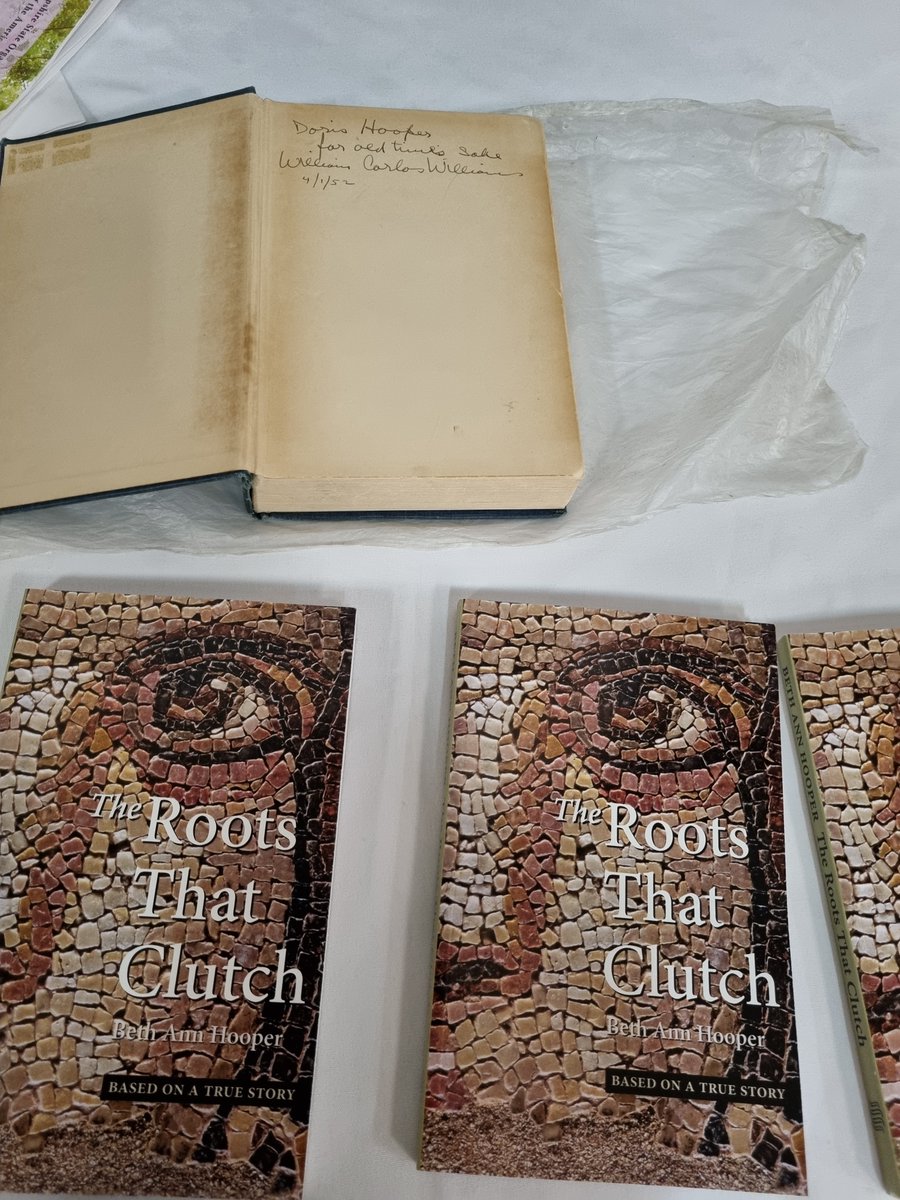 'I finished it last night and loved it!' Just got my first fan mail from a reader who bought The Roots That Clutch earlier this month. Nothing makes me happier as a writer than making my readers happy with my writing.
#writer #poet #novel #awardwinner #awardwinningnovel