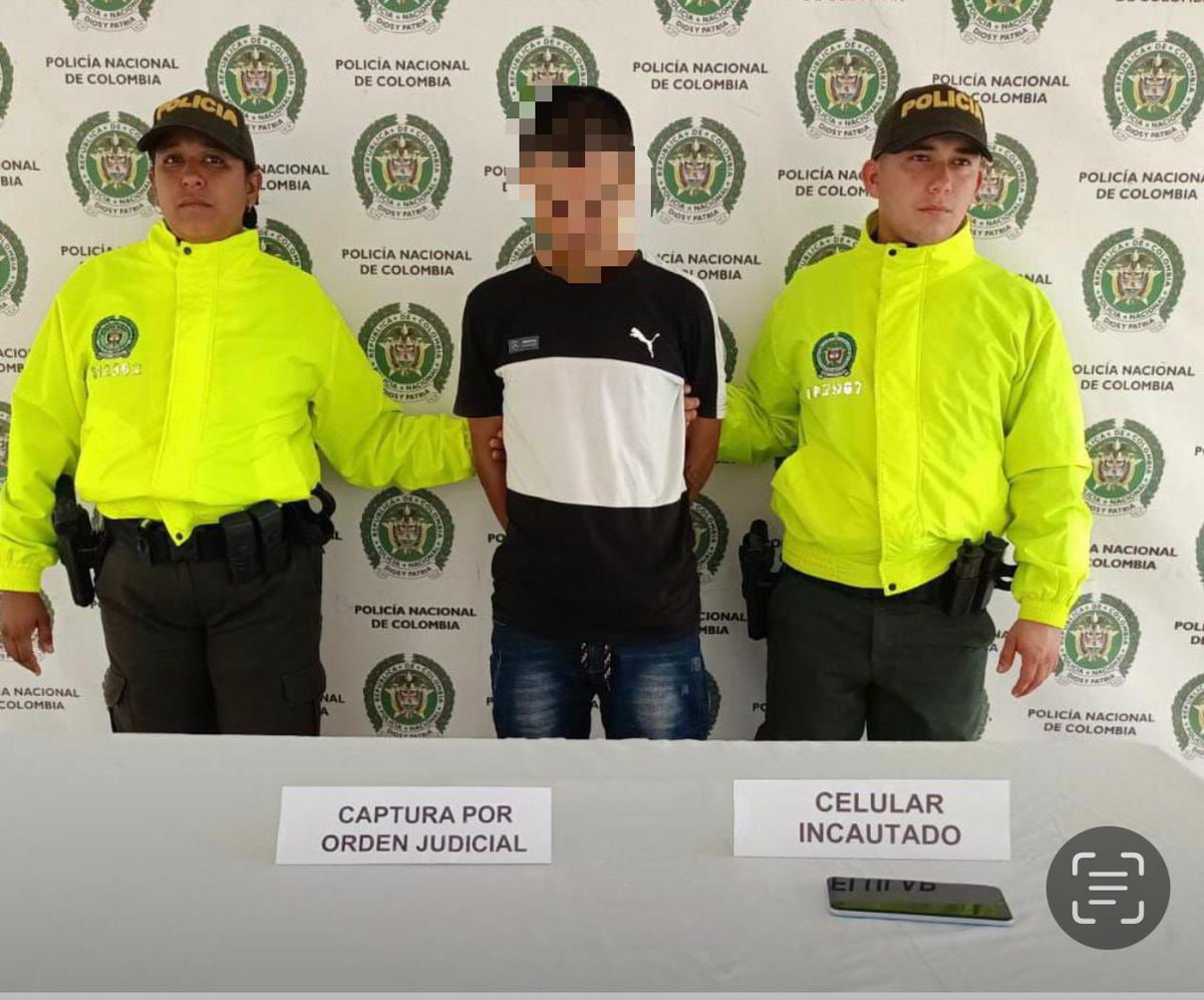 En el marco de la ‘Operación Agamenón’, en la vía Caucasia-Zaragoza (Antioquia), capturamos, por orden judicial, a alias ‘El Viejo’ o ‘Paisa’, presunto cabecilla de una red sicarial del ‘Clan del Golfo’ investigado por 14 homicidios.