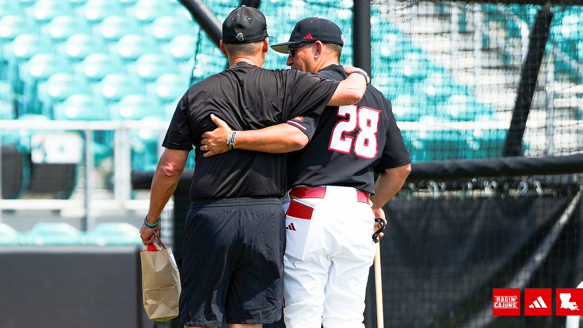 Proud for the battles on the field and the friendship off.

Thank you, Gary Gilmore for being an ambassador to #SunBeltBSB during a Hall of Fame career at Coastal Carolina.
