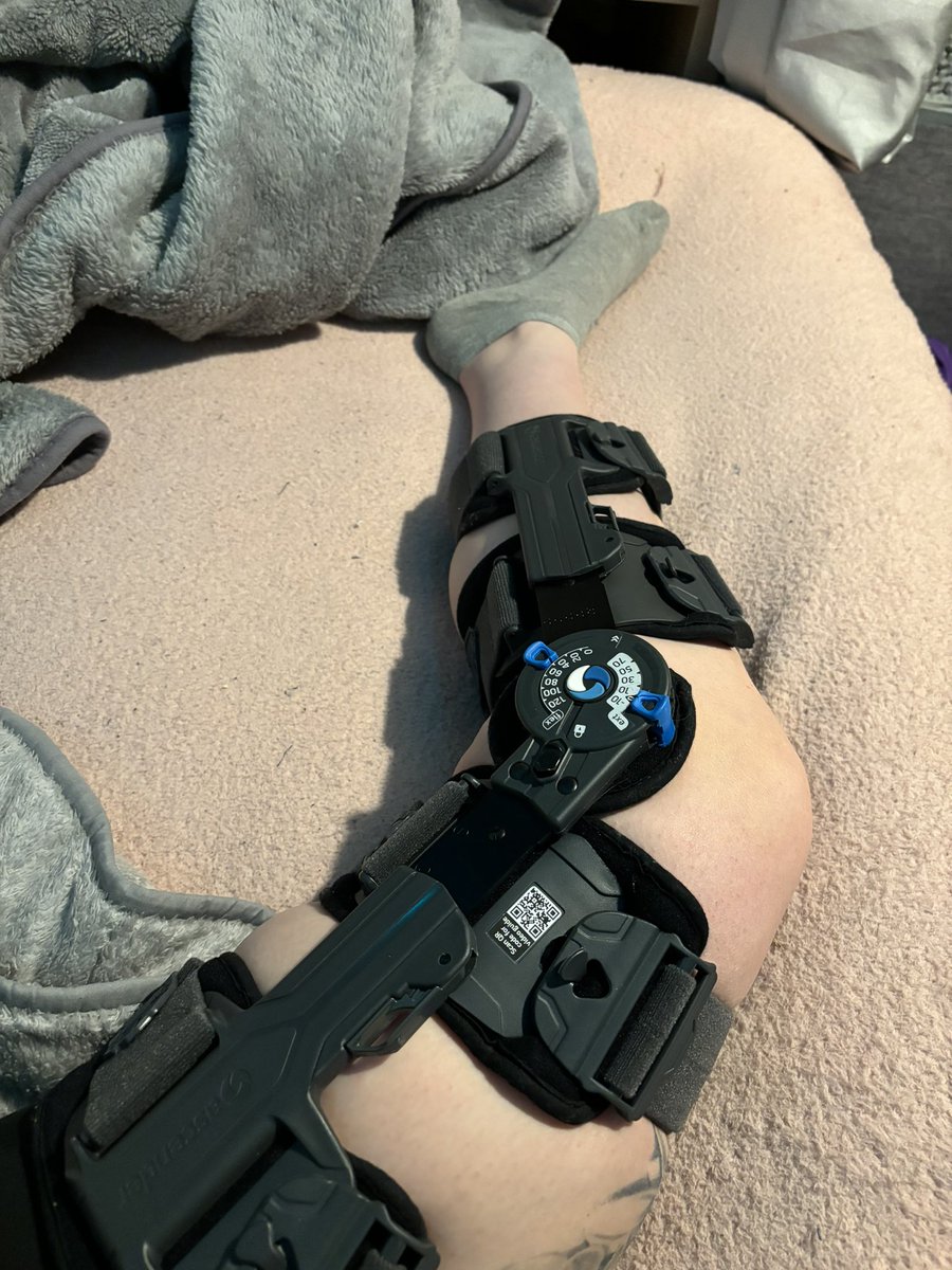Emma tweet media