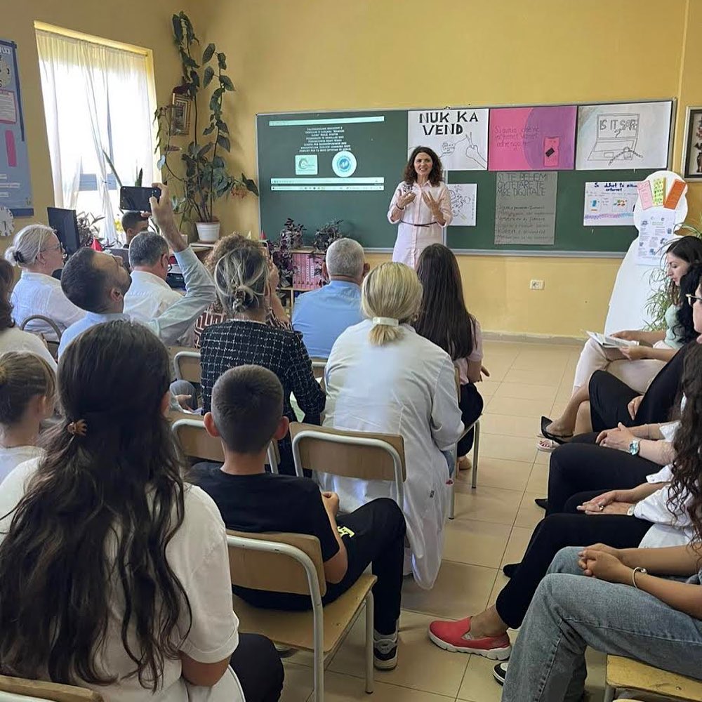 marywardloreto's tweet photo. About 120 children of the Marash Gjoni Rrilë school have been engaged in the project “Be a good digital citizen”. This project has been implemented within the Service Learning Methodology, where the project has been identified as a need by the students themselves. https://t.co/8erTegWaco