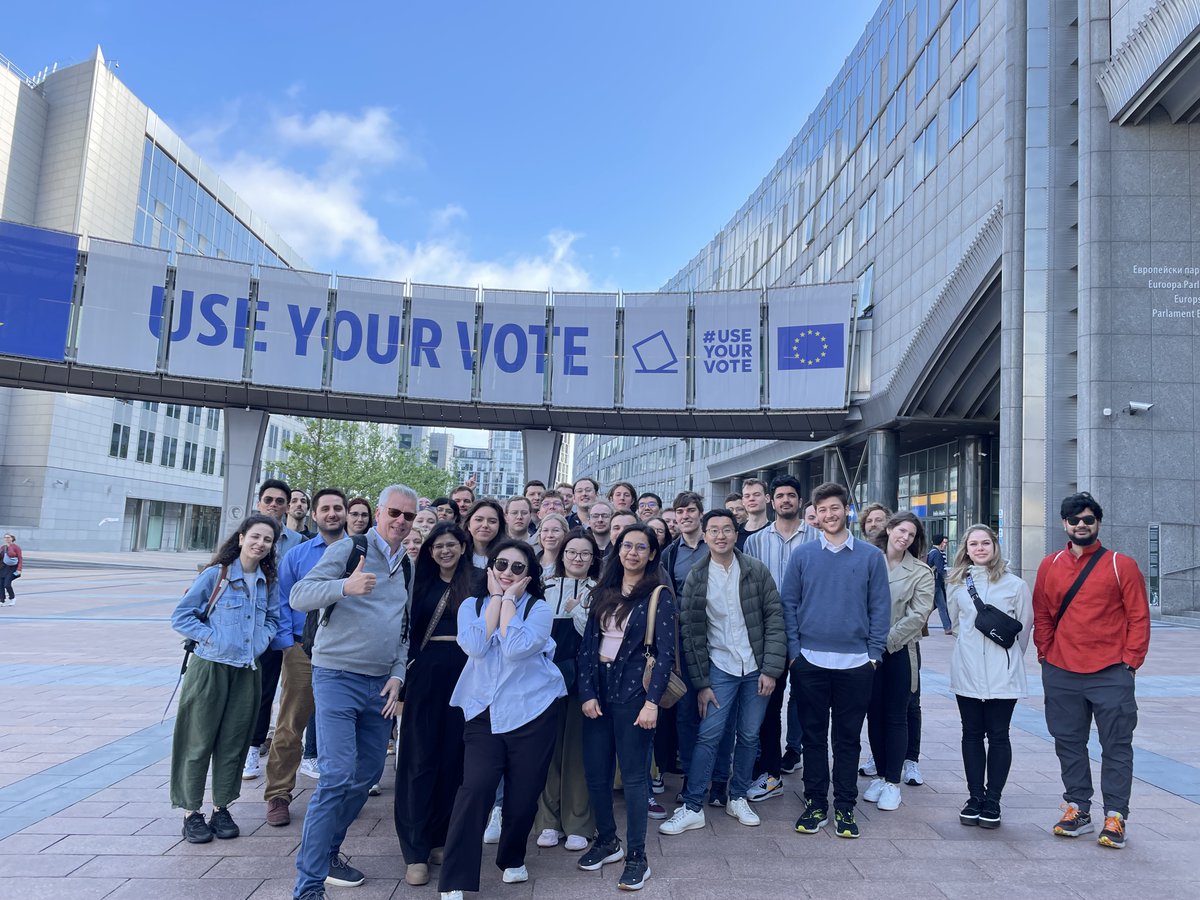 mpicec_press's tweet photo. Our department 'Molecular Catalysis' experiencing an exciting day at the European Parliament where each of us has a voice on the future through our vote!
#retreat #Europawahl2024 #WeVoteforFacts #USEYOURVOTE https://t.co/3PzTA71uww