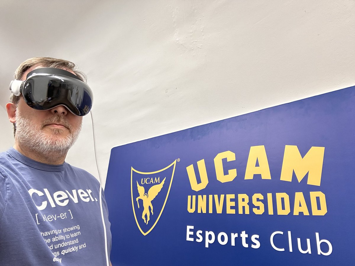 ffsemeraro's tweet photo. #Murcia #UCAM First experience with #AppleProVision 

I am taking some time to reflect on the experience and then I will write something 😎 https://t.co/9aDvwydwGj