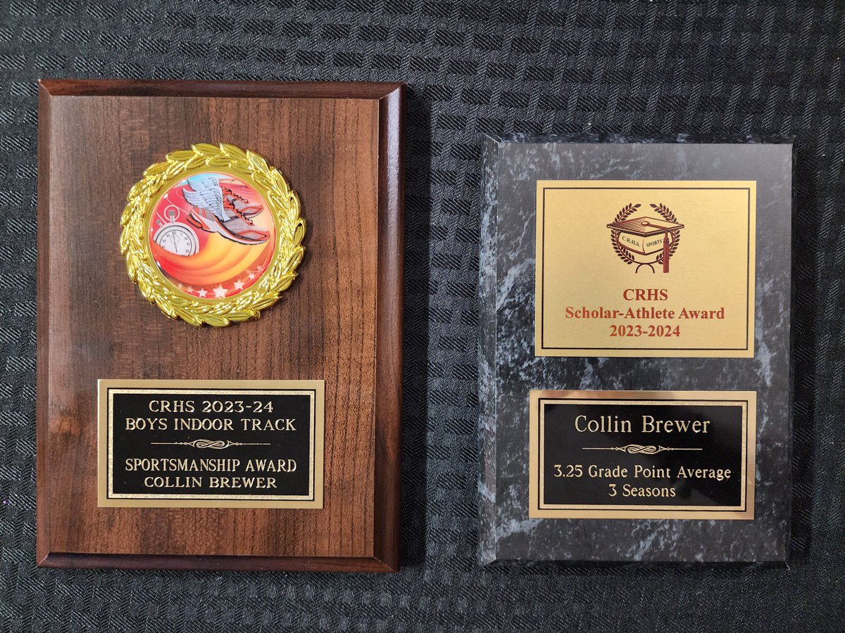 collin44brewer's tweet photo. CRHS Athletic Awards night @CRcolonels .  4 Scholar Athlete Awards and 1 Sportsmanship Award.  Junior year has been good to me.  I want to thank all the coaches and trainers who pushed me this year.  #coloneltough #academicweapon #seniorseasonloading https://t.co/5gmzTSEOKS