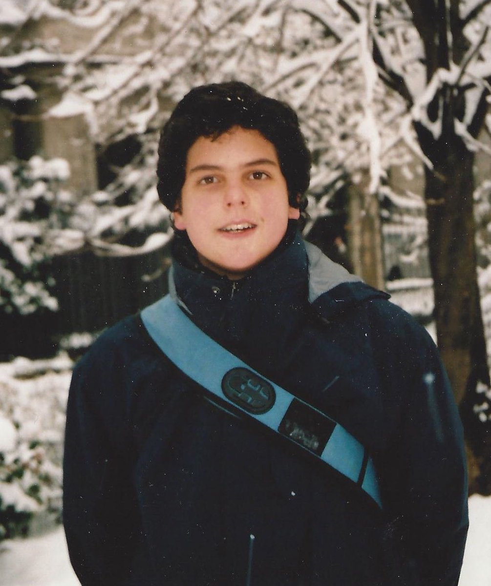 lolekinho's tweet photo. O papa Francisco aprovou hoje um milagre atribuído à intercessão do beato Carlo Acutis! Um garoto de 15 anos nos ensinando que a santidade é possível na juventude! Precisamos falar do céu! Carlo vai ser santo! É lindo ser católico!!!!🇻🇦 https://t.co/p2olfXqSQi