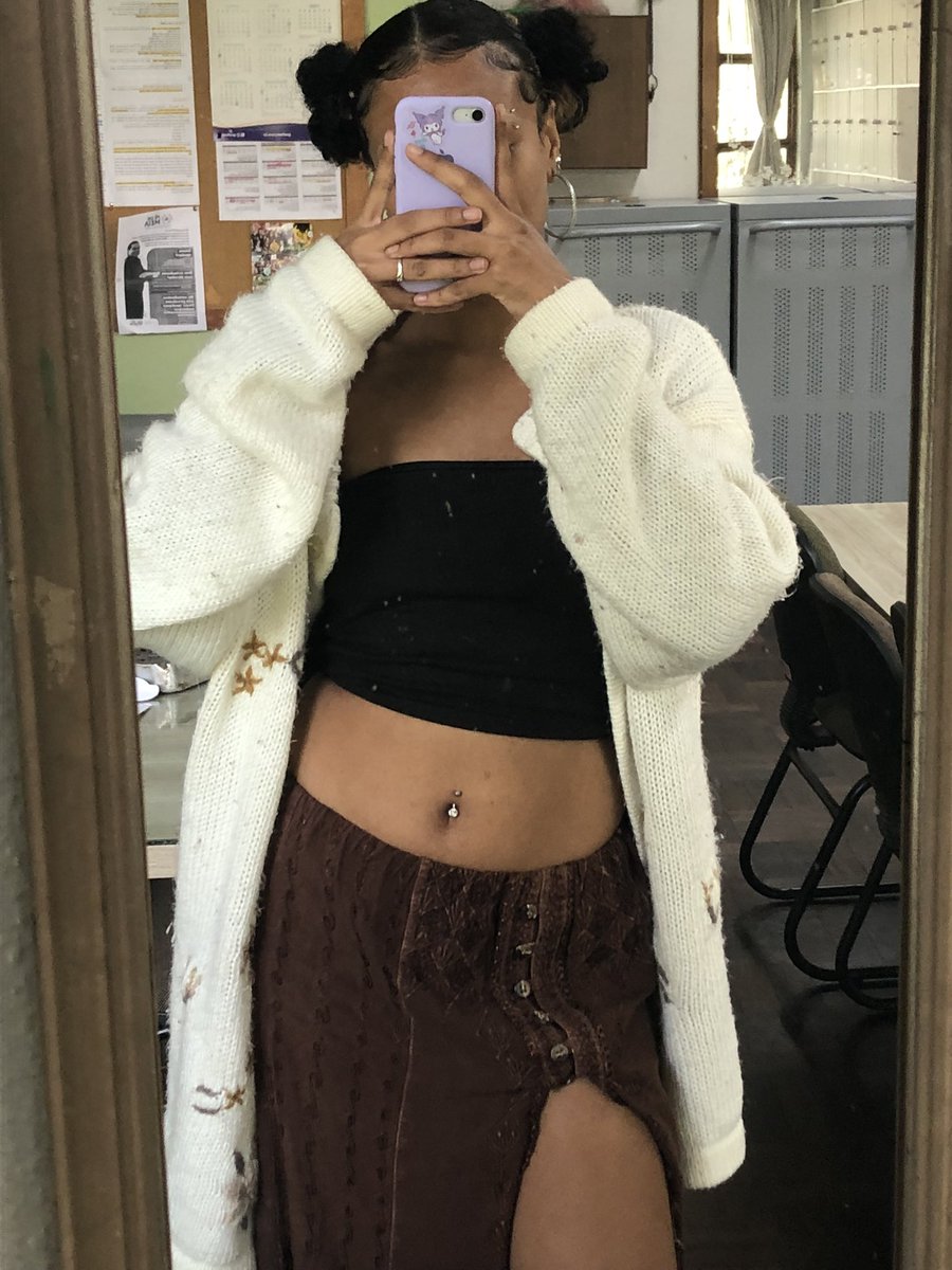 ᵖʳᵉᵗⁱⁿʰᵃ ᶜᵒʳ ᵇˡᵃⁿᵗ ᵈᵉ ᶜʰᵒᶜᵒˡᵃᵗᵉ🍁 tweet media