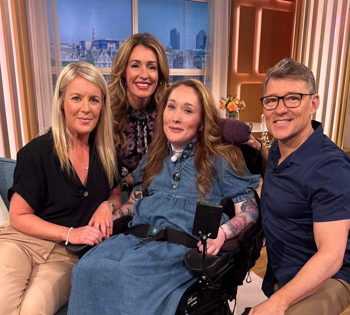 Huge thanks to @catdeeley @benshephard and the Team @thismorning for making us feel so welcome & comfortable this morning. The consideration, attention to detail & planning that has gone into our trip to London has been incredible and made it all such an enjoyable experience x