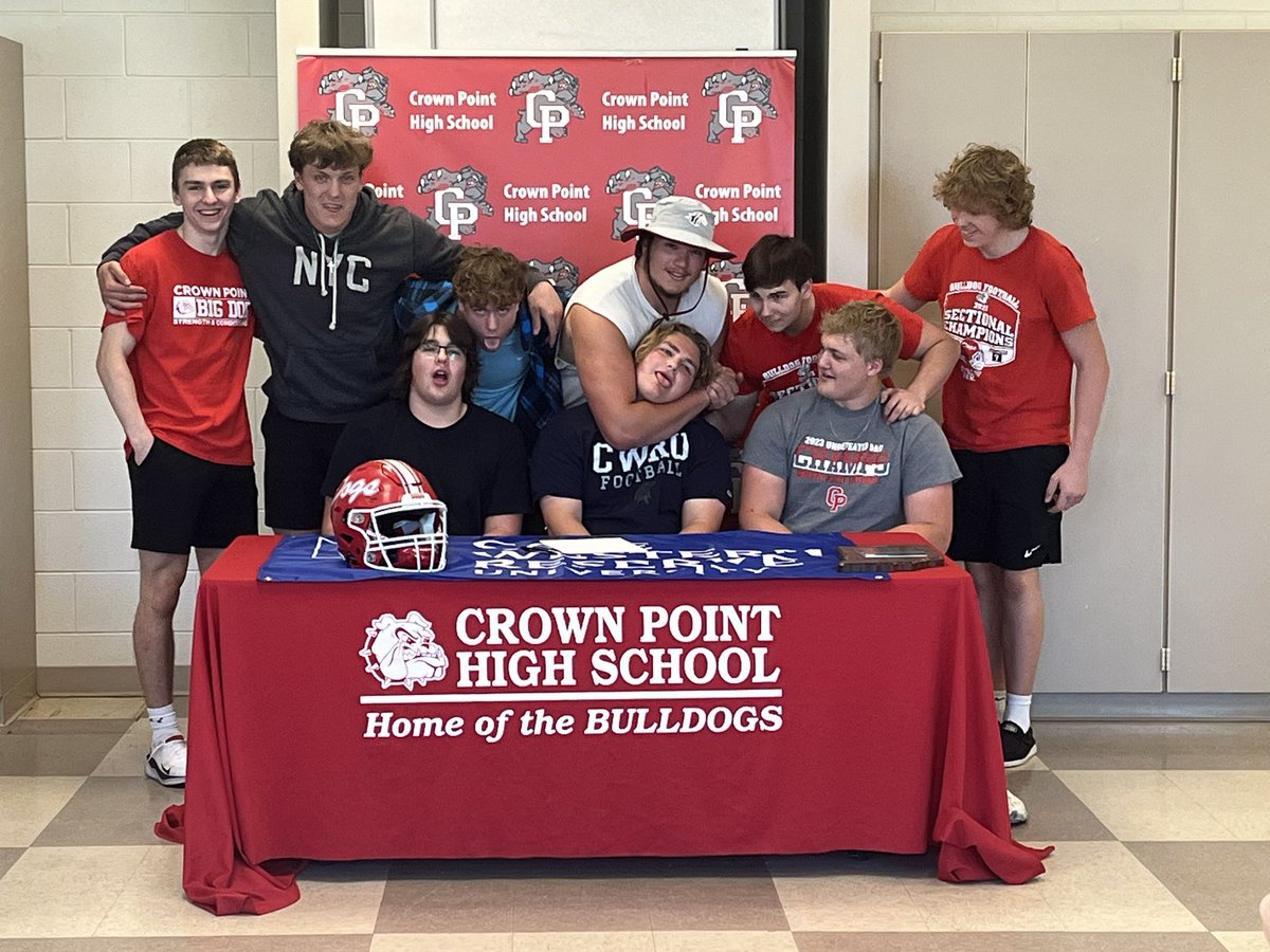 Congratulations to Sr. Jeff Meschede for signing and committing to play football and continue his education at Case Western Reserve University in Cleveland , Ohio. Jeff is the epitome of a High School student-athlete. Good luck #63.