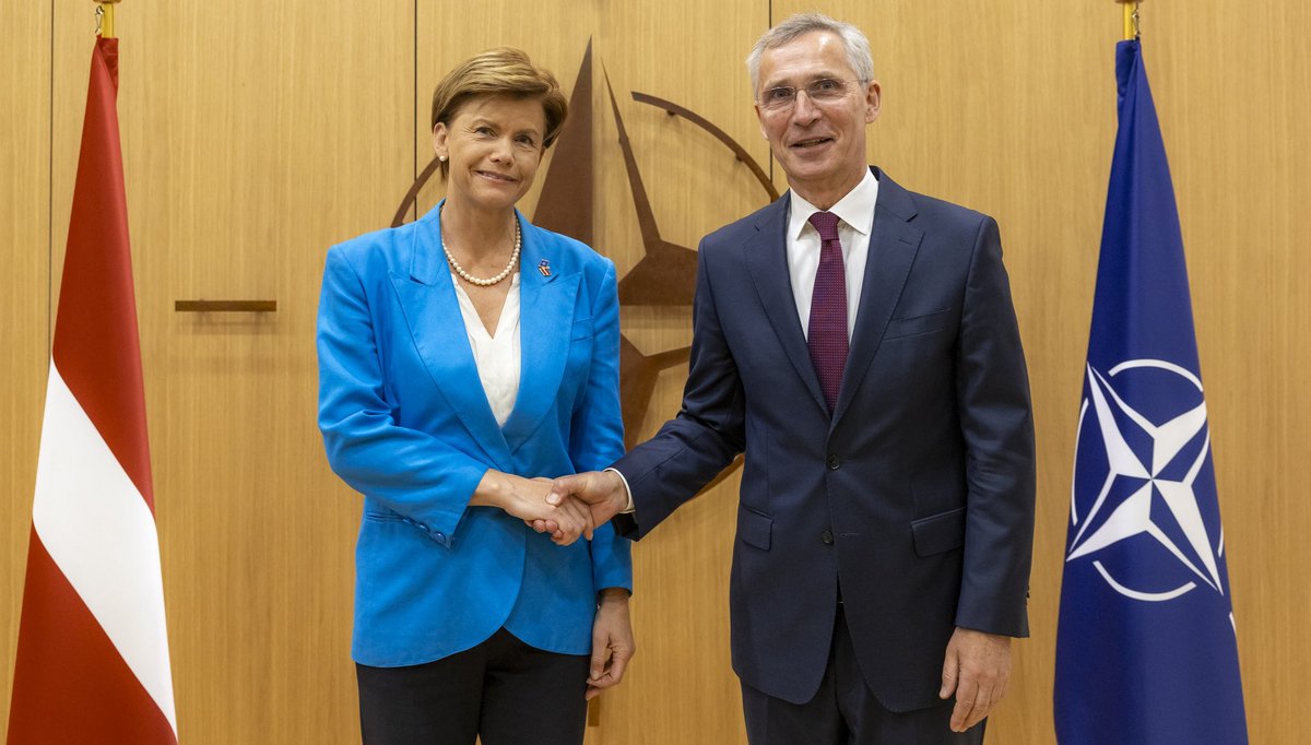 NATOpress's tweet photo. Secretary General @jensstoltenberg met with Latvian Foreign Minister @Braze_Baiba 🇱🇻 at #NATO Headquarters to discuss stepping up support for #Ukraine and preparations for the upcoming #NATOSummit in Washington DC.

https://t.co/UDdf8FWsMc https://t.co/H16C55Y8FW