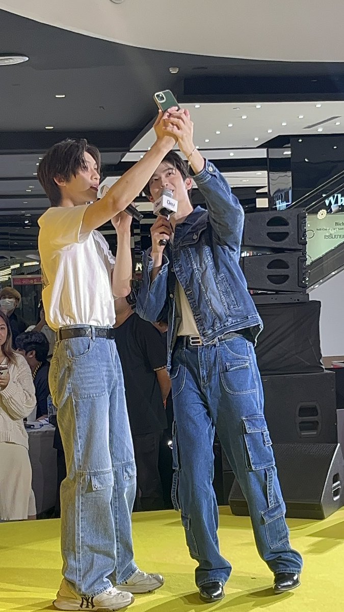 น้องฉลามไม่ดุร้ายft.2026อู๋บูมยืนกลางแล้วค่ะ😭 tweet media