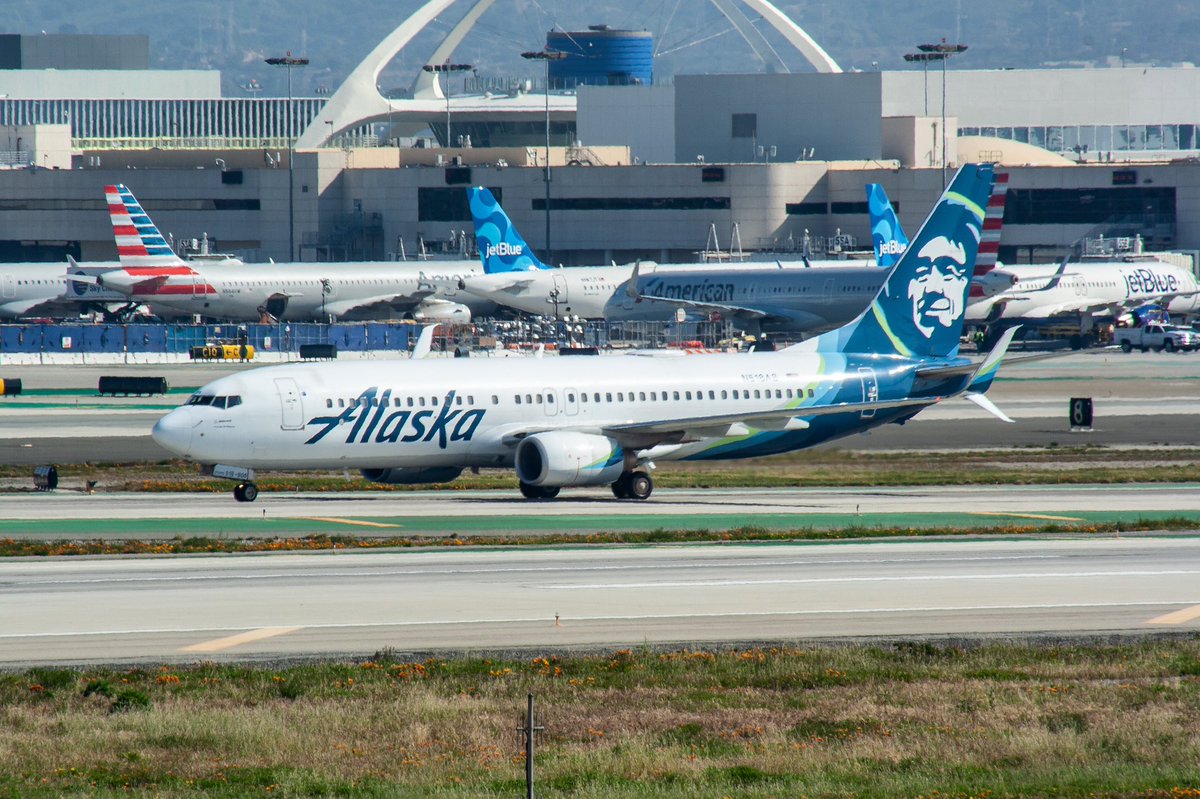 Alaska Airlines 
Boeing 737-900(ER)
Reg. N442AS
Los Angeles International Airport (LAX)

#lax #avgeek #aviation #aviationlovers #aviationphotography #aviationdaily #planespotting #planespotter #boeing #alaskaairlines