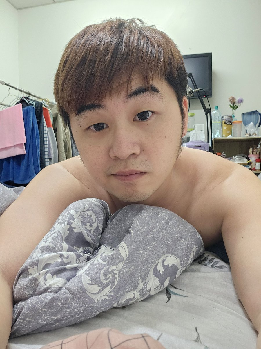 q794613h's tweet photo. 很久沒發文
只剩肥肉可以看而已🤣🤣 https://t.co/Fvkz8gdHa9
