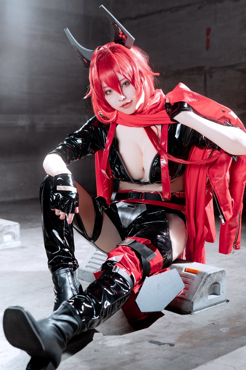 【Cosplay】 勝利の女神:NIKKE レッドフード RED HOOD 小红帽 레드 후드 「 兄貴みたいだって言ってくれよな。｣ 📸yua様（@yua_photon ） #アコスタ池袋 #NIKKEcosplay #NIKKE #メガニケ #勝利女神妮姬 #니케 #NIKKEクリエイターコンテスト