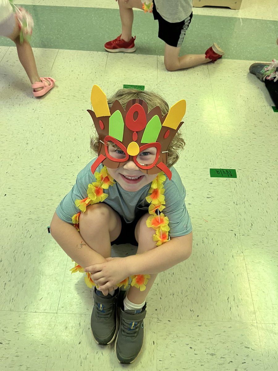 Cathy62966247's tweet photo. Thanks to our room moms for a great end of the year party!

#rnegreatthings https://t.co/QCDEj60o87
