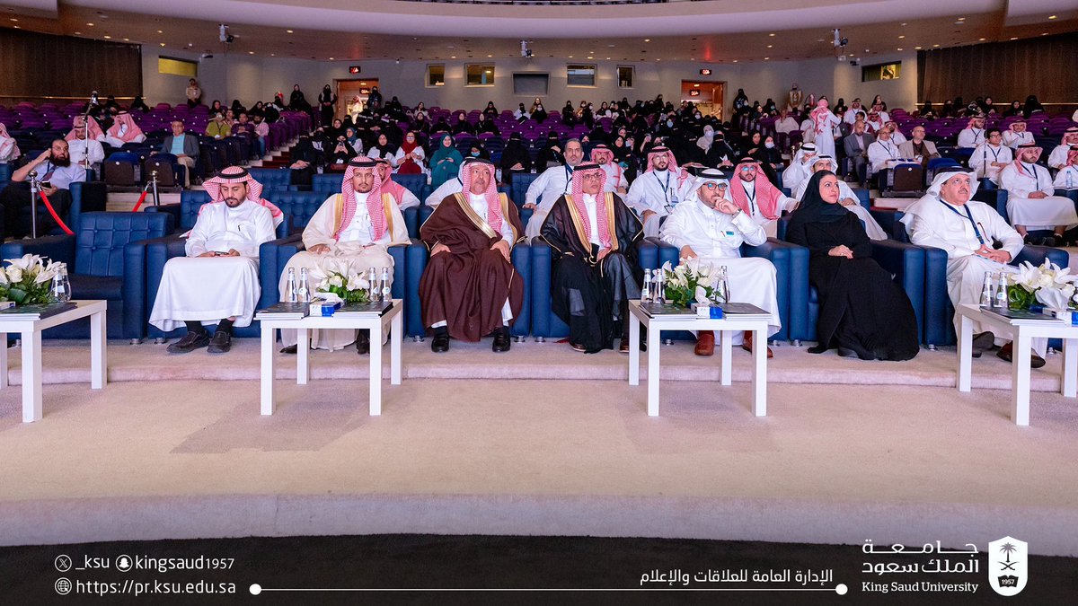 _KSU's tweet photo. نيابة عن سعادة رئيس #جامعة_الملك_سعود المكلّف ..

نائب رئيس الجامعة للمشاريع يفتتح يوم البحث العلمي الثالث عشر  لكلية الصيدلة والمعرض المصاحب له. https://t.co/vZYN7oilNV