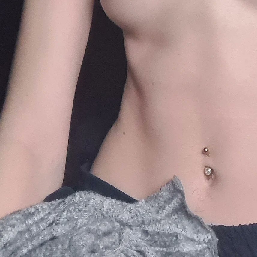 Rockstxrr2's tweet photo. fit girl + perky set appreciation post https://t.co/QcbCfFdKoI