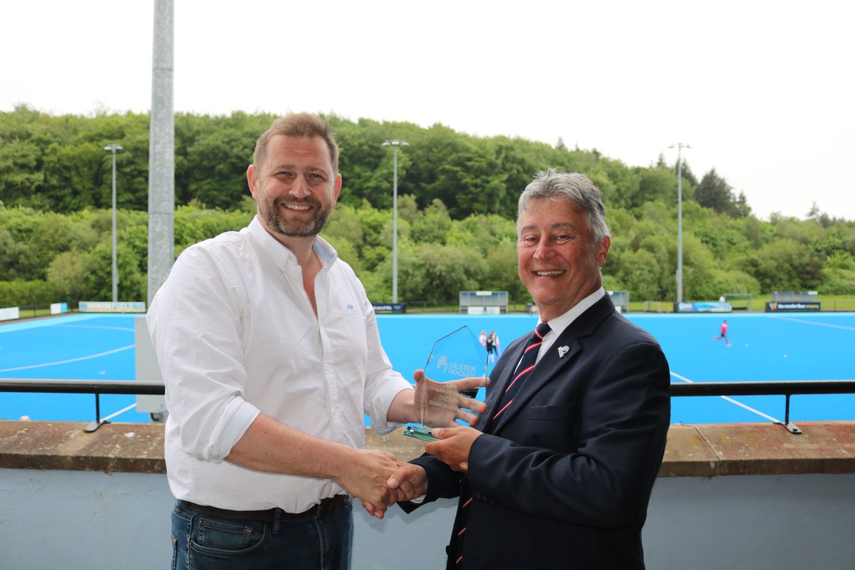 Congratulations to Brian Mockford who is the 2023/24 Club Umpire of the Year👏 Brian has played a key role at Lisnagarvey Hockey Club this campaign by growing the number of umpires at the club whilst offering assistance and umpiring games on a weekly basis🏑
