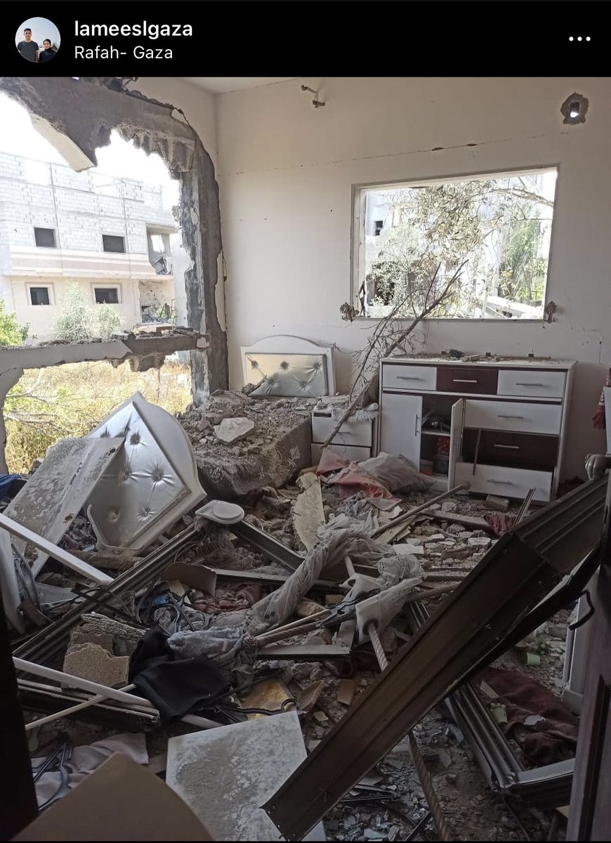 kckmari's tweet photo. Help my friend Lamis (20) and her family leave Rafah and get them into Egypt safely. Lamis and her brother, Feras (19) had plans of becoming medical students prior to Oct 7. Lamis had completed 1 year of college before her family was displaced. Please share, anything helps 🙏🏽 https://t.co/eEsiHCtHKh