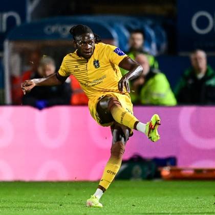 SuttonUtd_arg's tweet photo. Smith y Patrick se van. 

Recientemente se anunciaron las salidas de Harry Smith y Omari Patrick, a quienes el club les ofreció un nuevo contrato pero no aceptaron.

Smith anoto 11 goles en la temporada y Patrick 5. https://t.co/FdLksKe4fP