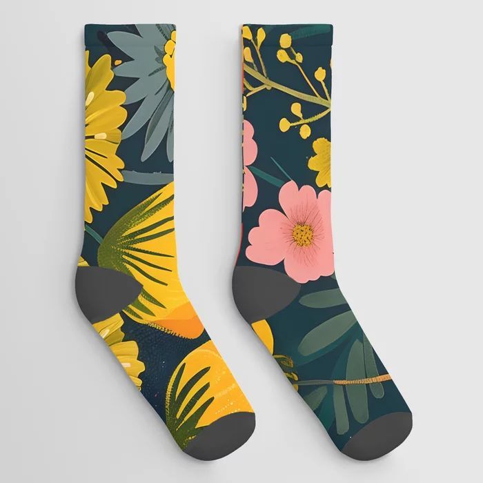 1bizatatime's tweet image. Looking to brighten up your wardrobe? 🌼 These floral mismatched socks bring a pop of color and a touch of nature to your everyday look. #SocksWithStyle

What quirky accessory makes your outfit uniquely yours? 

buff.ly/3V2Cxky