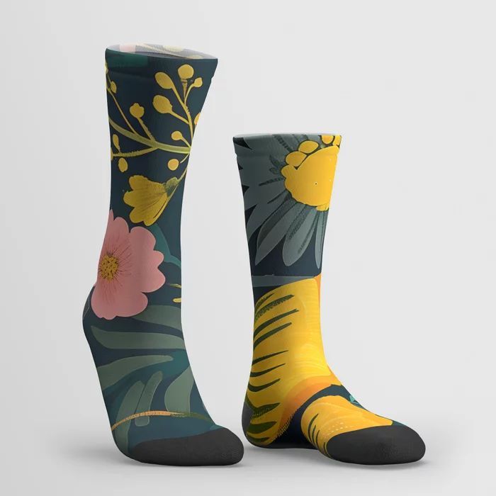 1bizatatime's tweet image. Looking to brighten up your wardrobe? 🌼 These floral mismatched socks bring a pop of color and a touch of nature to your everyday look. #SocksWithStyle

What quirky accessory makes your outfit uniquely yours? 

buff.ly/3V2Cxky