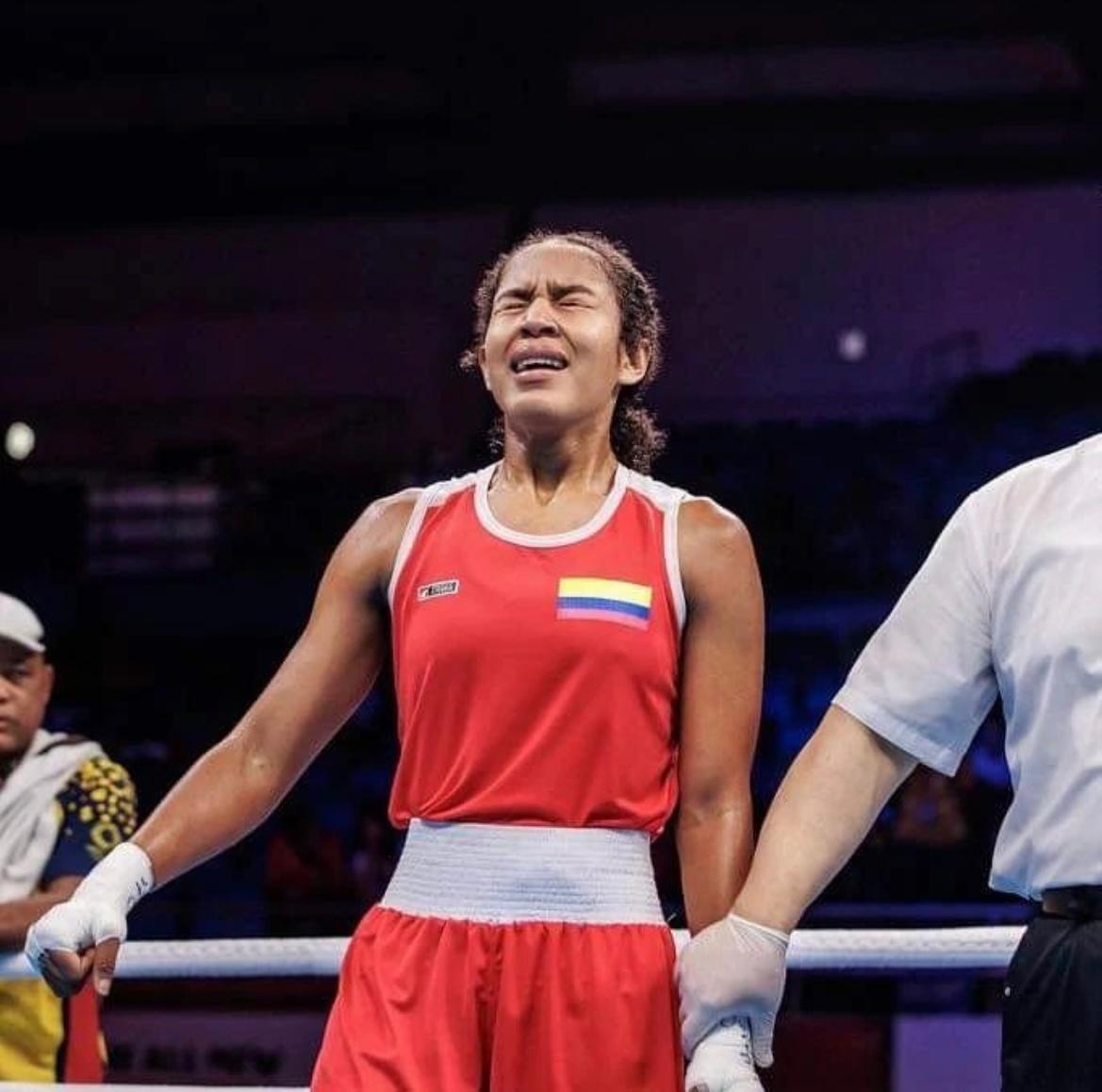 Camila Camilo (foto, 66 kilogramos) abre por Colombia, mañana en Bangkok, el último clasificatorio mundial del boxeo para Juegos Olímpicos de París 2024. La medallista mundial de bronce 2023 conforma la delegación nacional de 8 pugil. En este hilo, toda la información del torneo.