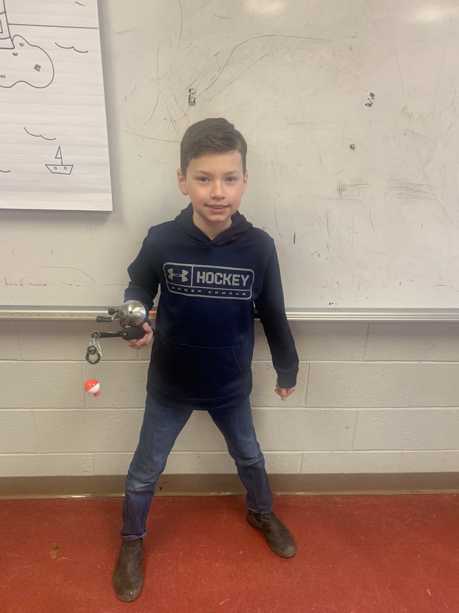 Todays Teach the Teacher session is fishing, finger crocheting, and making slime. Wow!