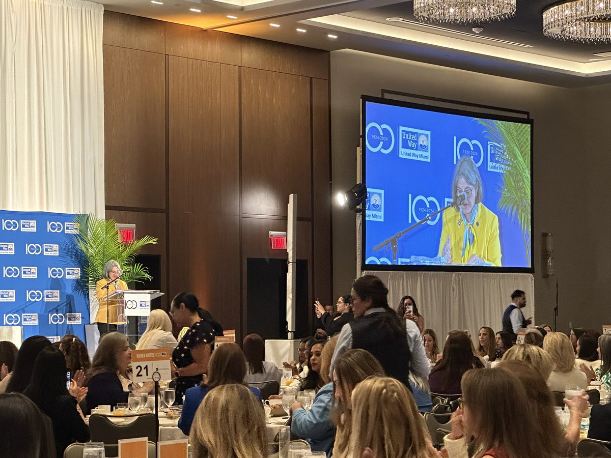 Starting the day with @MayorDaniella and her call to action for women at the table to drive change in #Miami 🚀 Thank you @UnitedWayMiami for bringing together a room full of absolute powerhouses