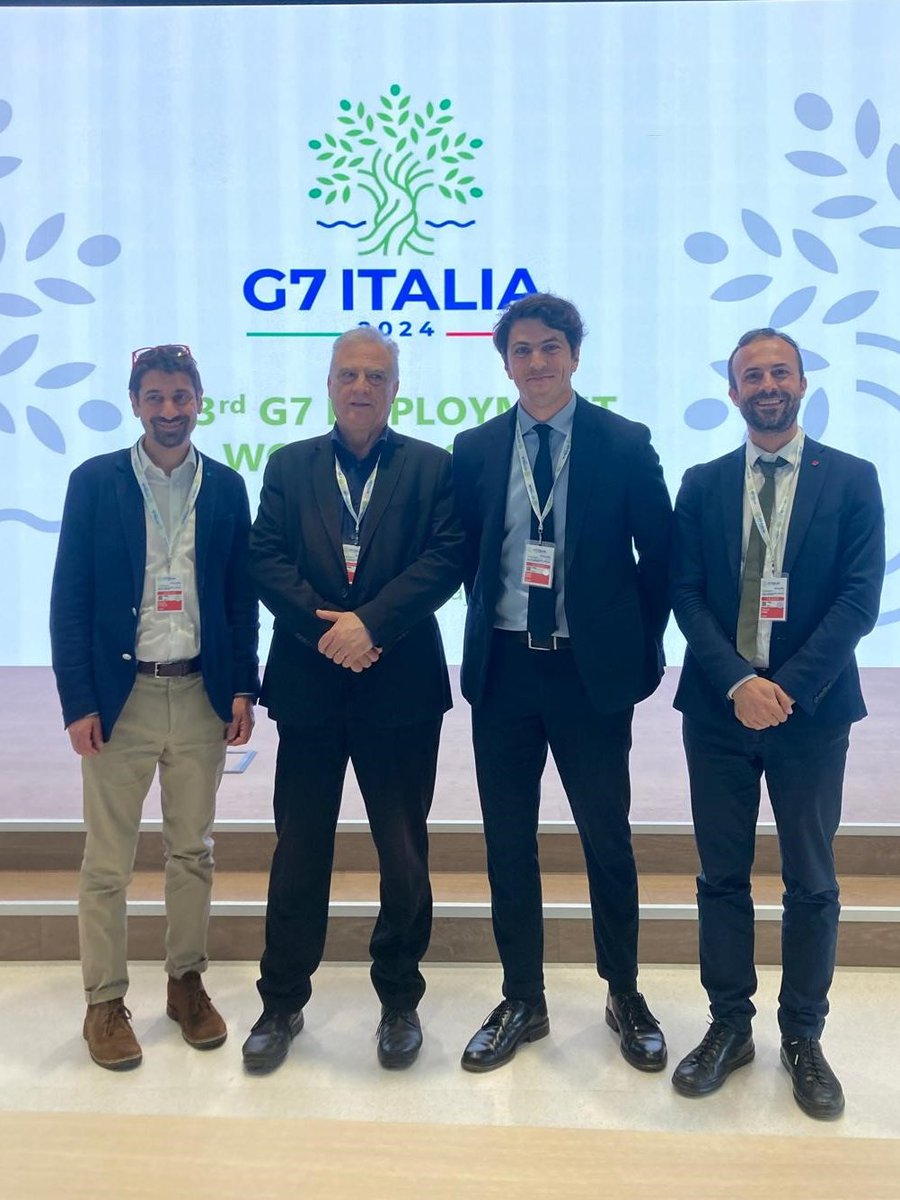 Labour 7 urges the #G7 EWG and Labour & Employment Minister to: - guarantee social dialogue and respect for workers’ rights in the deployment of AI - advance decent work in the care economy @cgilnazionale @CislNazionale @UILofficial @TUACOECD