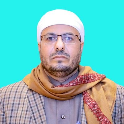وزير الاوقاف اليمني السابق
القاضي الدكتور أحمد عطية: الجنوب توحد مع جمهورية في الشمال، في ظل النظام الجمهوري، لكن لا يمكن أن يستمر الجنوب في الوحدة مع نظام إمامي في صنعاء، ولذلك يعتبر سقوط الجمهورية في صنعاء ، هو سقوطاً للوحدة في عدن.