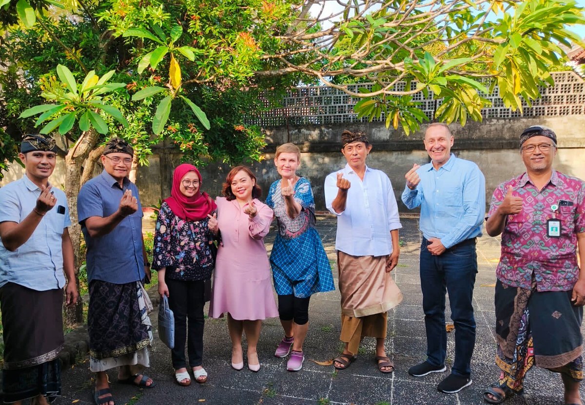 resistomap's tweet photo. Thank you beautiful Bali for hosting the 10th World Water Forum, and the opportunity to work on the #DevPlat project to build a baseline for wastewater surveillance of AMR in Indonesia. A big shoutout to our DevPlat local partners @Indohun and @SIGBogor 🤝 
Next stop #EDAR7 🇨🇦✨ https://t.co/Og74ex8Umf