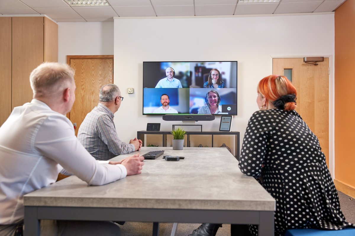 audeoVC's tweet photo. Reimagine your workspace! Discover tips on how to optimise your space &amp; resources for a thriving hybrid workforce... https://t.co/DdGZtKpFhI… #workforce #hybridworkforce #meetingrooms https://t.co/gzuxTUiCOq