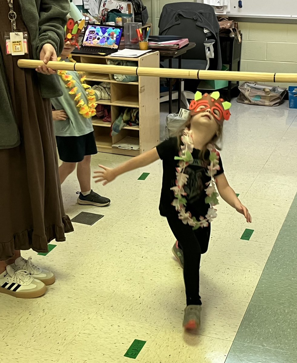 Cathy62966247's tweet photo. End of the year LIMBO!

 #rnegreatthings https://t.co/sJeagm92bi