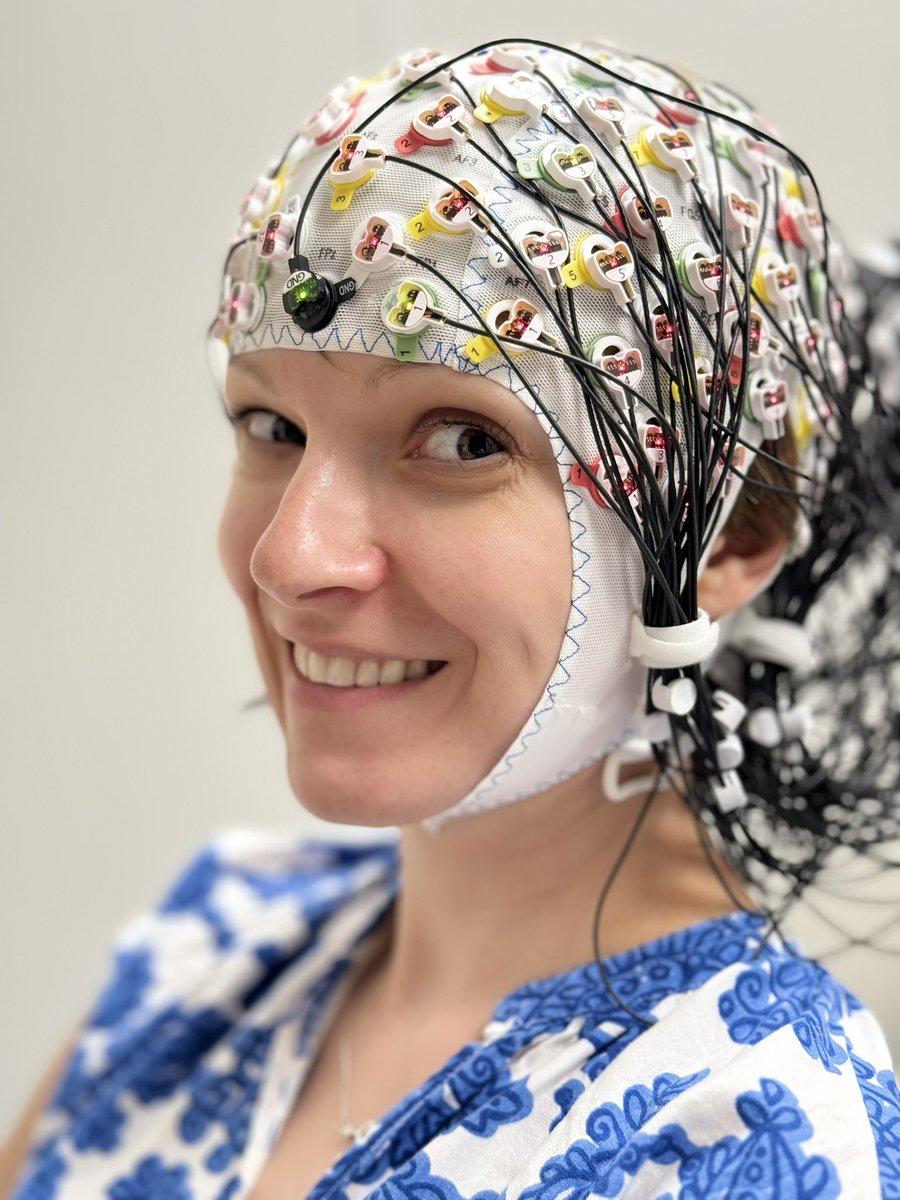 LonaKot's tweet photo. This is what I do at my job ❤️ @asanowicz @psychologyUJ https://t.co/wBtcW3qzpC