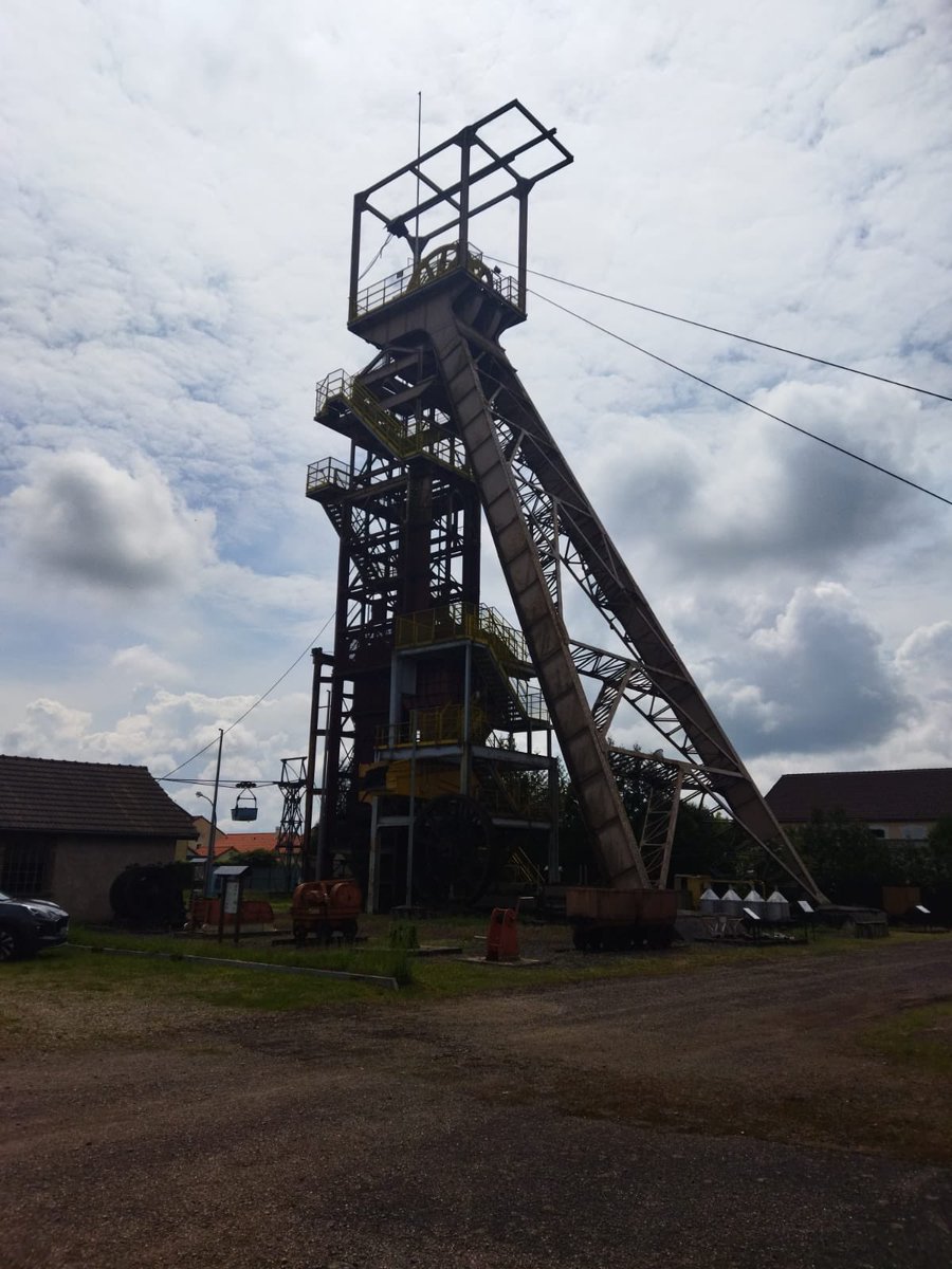 Magnifique journée qui complète le projet à la mine pour les élèves de 4ème du <a href="/clgBouligny/">Collège de Bouligny</a> intéressés et investis ! <a href="/GirardetScience/">Laetitia Girardet</a> <a href="/Classe_Denis/">Sabrina Denis</a> <a href="/MissTrivini/">MissTrivini</a> #EPI <a href="/acnancymetz/">Académie de Nancy-Metz</a>  #DAAC