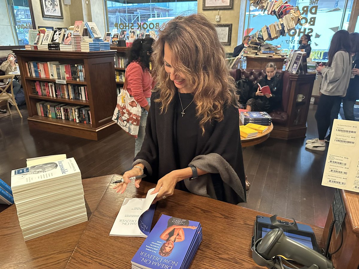 Patricia Kara tweet media