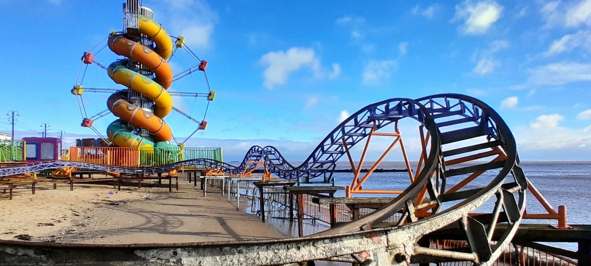 Brucemartin3's tweet photo. @kerriegosneyTV @itvcalendar ....and then the sun came out at Cleethorpes ππ Please feel free to share the photos #weatherpic https://t.co/OzNouA2y7b