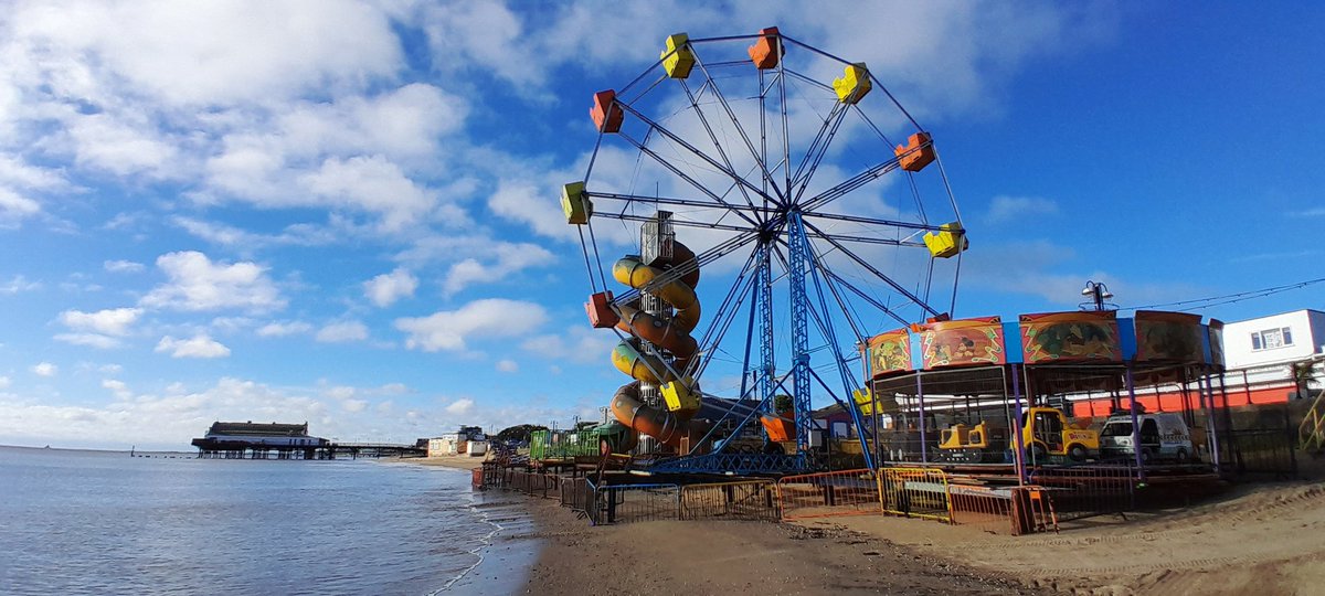 Brucemartin3's tweet photo. @kerriegosneyTV @itvcalendar ....and then the sun came out at Cleethorpes ππ Please feel free to share the photos #weatherpic https://t.co/OzNouA2y7b