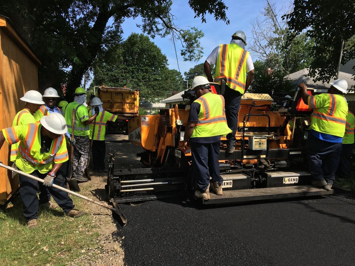 We're proud to celebrate the men and women of Norfolk Public Works who serve our City and provide essential services such as refuse collection, road repair, storm response, flood mitigation, litter clean-ups, towing services and much more! #NationalPublicWorksWeek 👷‍♀️👷‍♂️🚧
