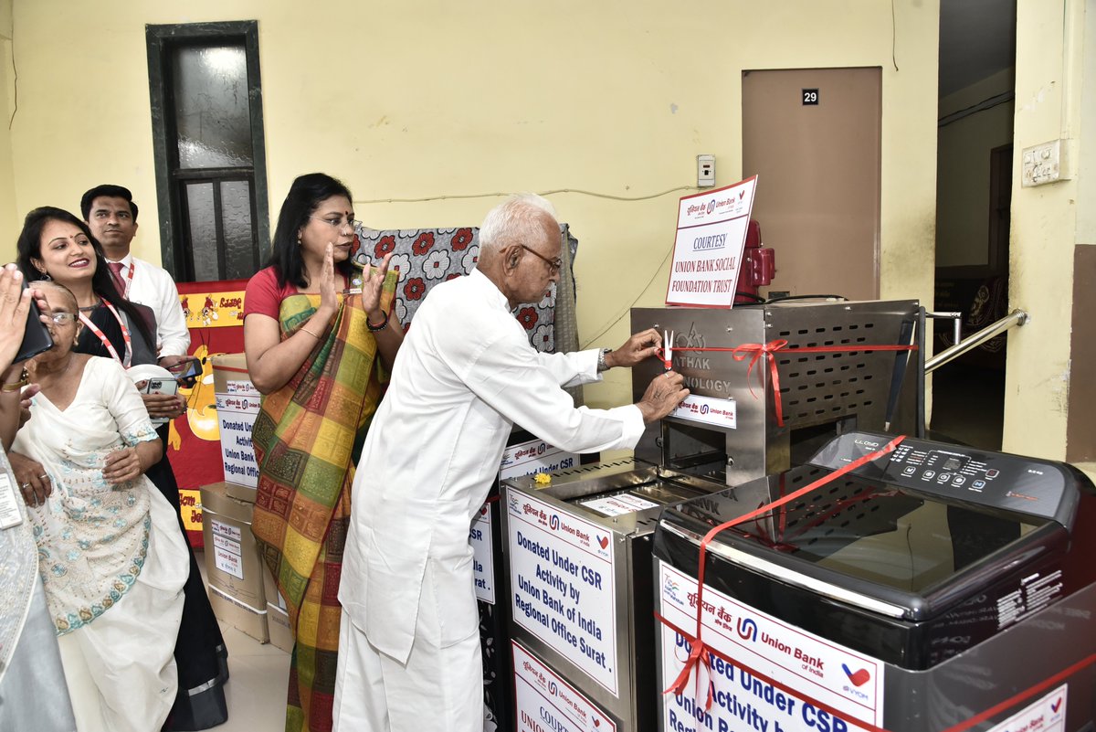 Under the Corporate Social Responsibility, #UnionBankOfIndia MD & CEO Ms. A. Manimekhalai donated Fans, Washing Machine, Automatic Roti Maker Machine and Atta Maker Machine to an Old Age Home “Shree Modheshwari Nirmala Pranjivan Bhagat Vrudhhashram” at Surat.