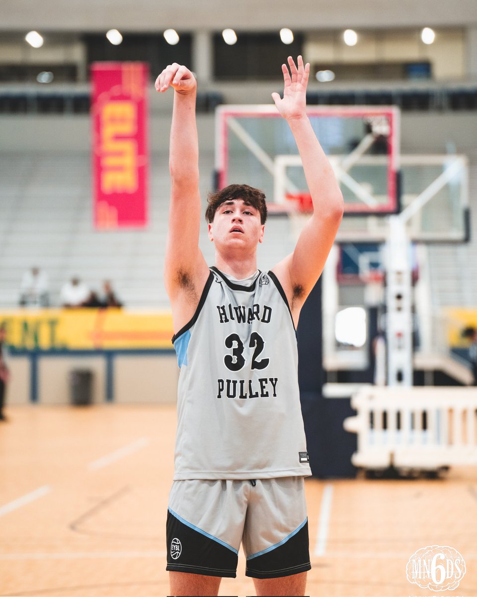 Heading into @NikeEYB Session 4 BIG @TommyAhneman is averaging 20.6ppg, 8.6rpg and just picked up his 1st Power 5 Offer from @PennStateMBB 📈