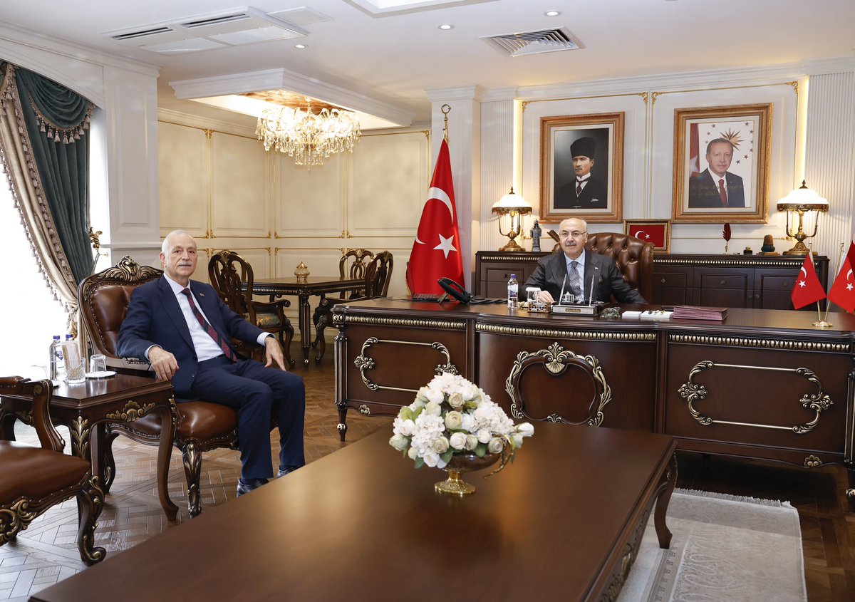 Valimiz Sayın @yskosger, #Adana Ticaret Borsası Başkanı Şahin Bilgiç’i kabul etti.