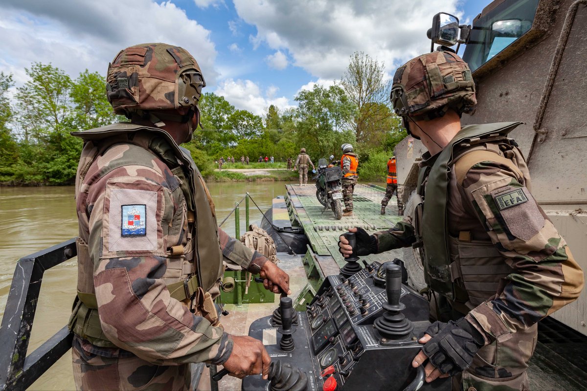 COM_ECIA's tweet image. #CIADA 2024, exercice marquant la fin de scolarité des lieutenants, #FRANCHISSEMENT à la Chaussée-sur-marne.
🎯 L’objectif est de mettre en pratique réaliste : placer les lieutenants en conditions de chef de section. 
➡️ 3 attentes : réactivité, connaissance et coopération