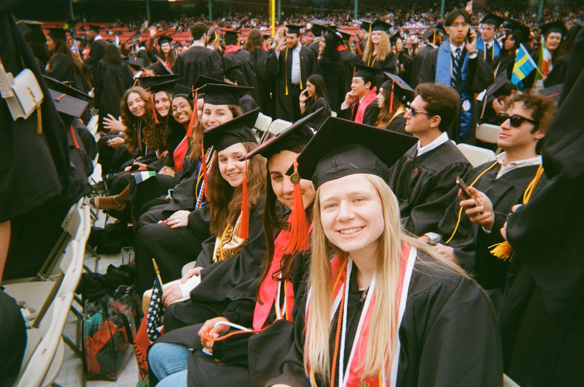 commencement disposables never miss! 🎞️ 📸 by #NU2024