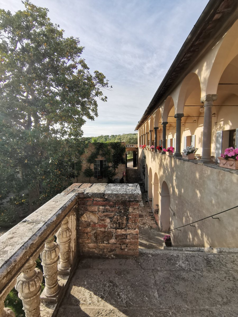madAniceP's tweet photo. Having a fantastic time at the reborn #Ewdd conference in Siena! Incredible talks and amazing interactions. Excited about the future! #Networking #CADD #innovation #science #compchem #ewdd24 https://t.co/aKWTiS8uSX