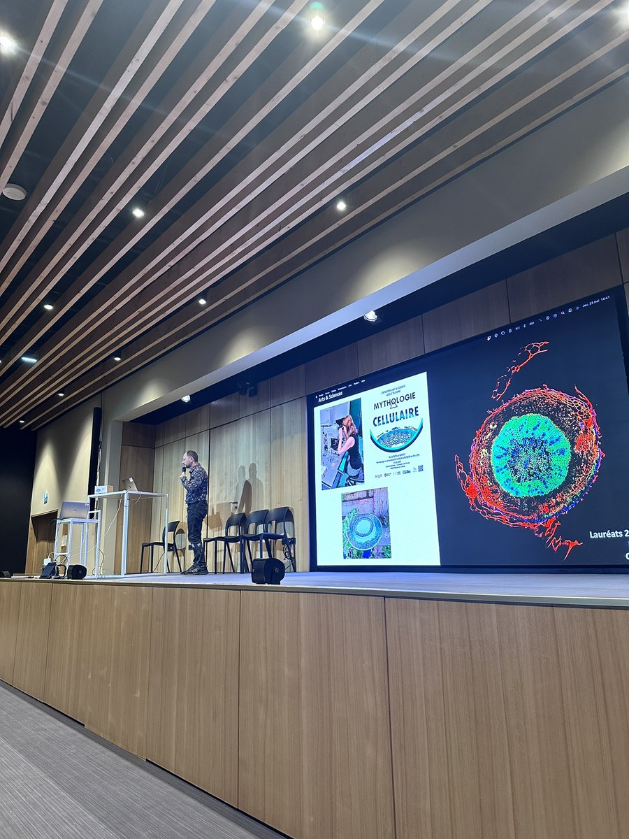 ANF ApiPhot à Lille. Formidable présentation sur la chemobiologie du Pr Christophe Biot @biot_christophe #20ansRTmfm <a href="/UMS_PLBS/">UAR PLBS</a>  <a href="/RechercheUlille/">Recherche - Université de Lille</a> <a href="/CNRS_HdF/">CNRS Hauts-de-France</a>  @GDRimabio